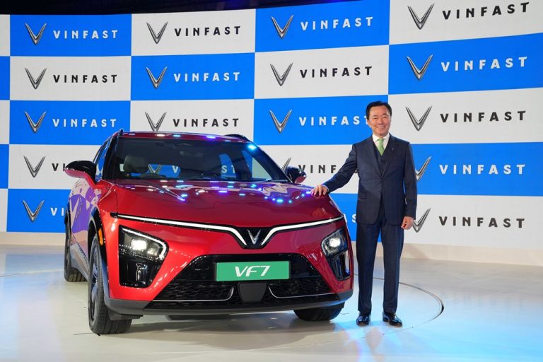 VINFAST MAKES ITS LANDMARK DEBUT WITH LAUNCH OF MADE-IN-INDIA PREMIUM ELECTRIC SUVS VF 6 AND VF 7
