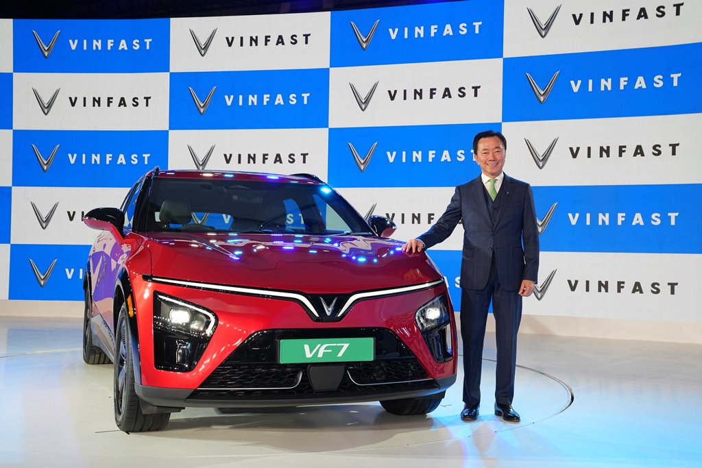 VINFAST MAKES ITS LANDMARK DEBUT WITH LAUNCH OF MADE-IN-INDIA PREMIUM ELECTRIC SUVS VF 6 AND VF 7